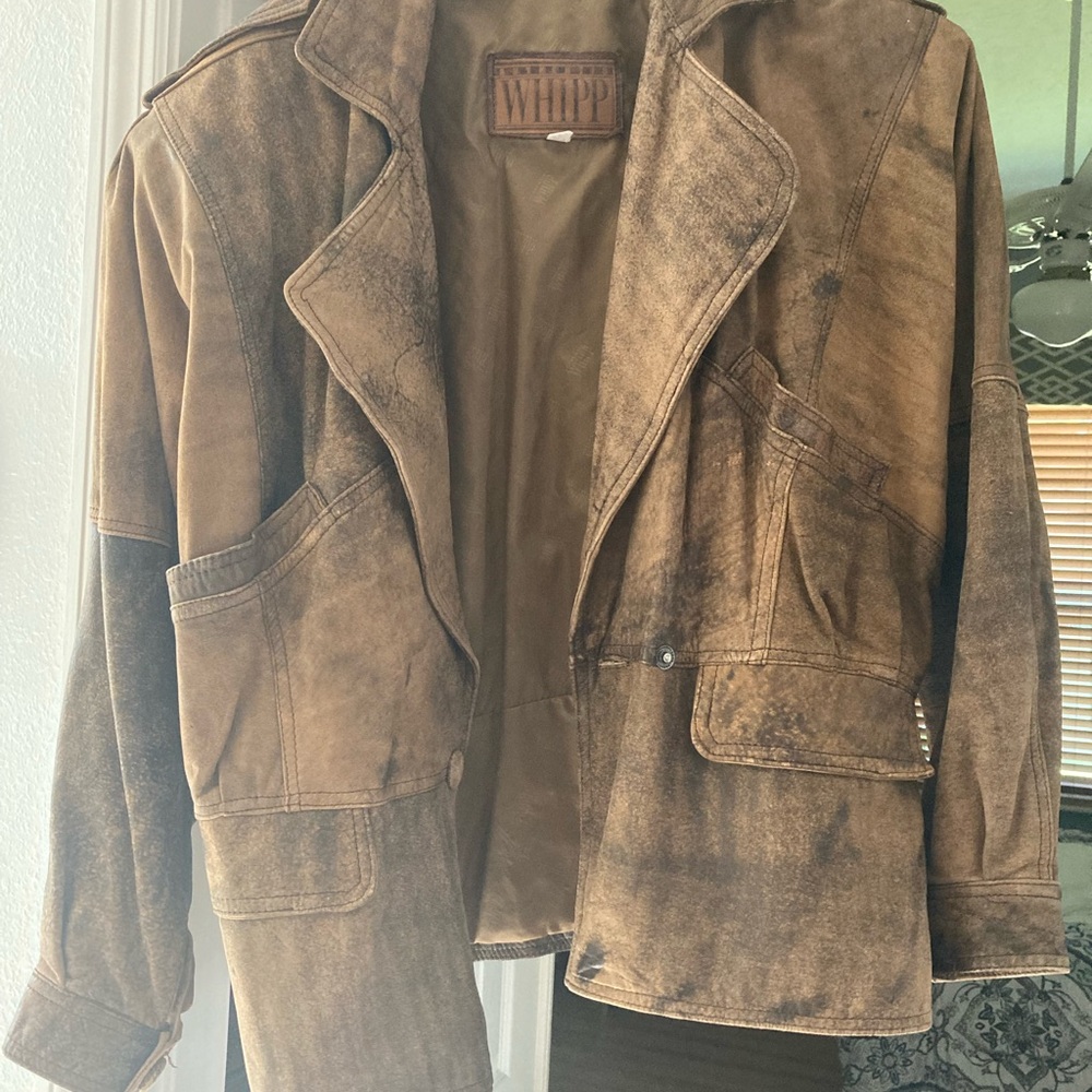 Vintage 80`s Leather Jacket. Good condition, size M. Two pockets